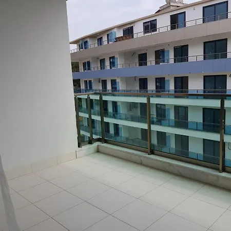 Konak Seaside Apartment *